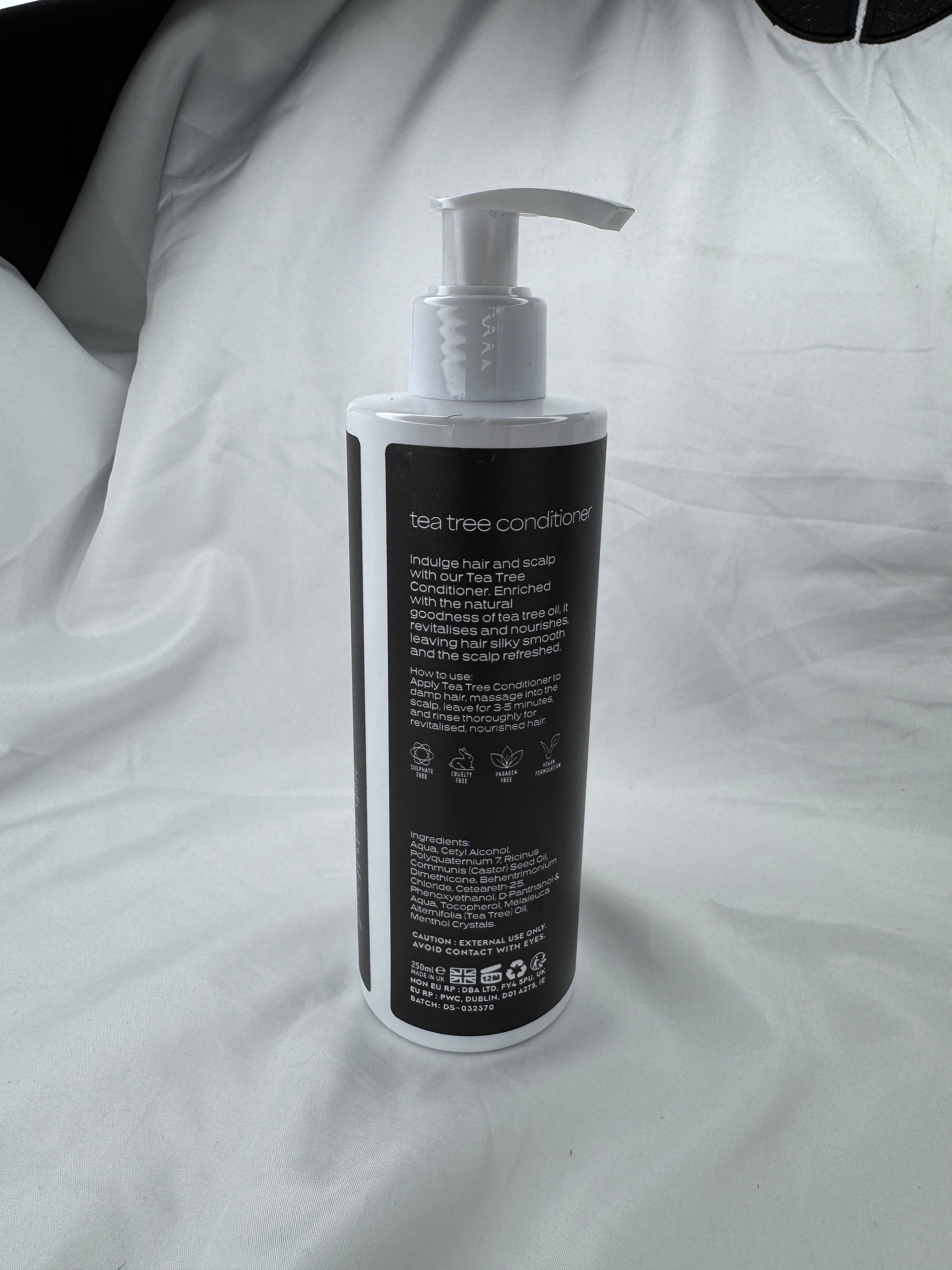 OiR Tea Tree Shampoo & Conditioner